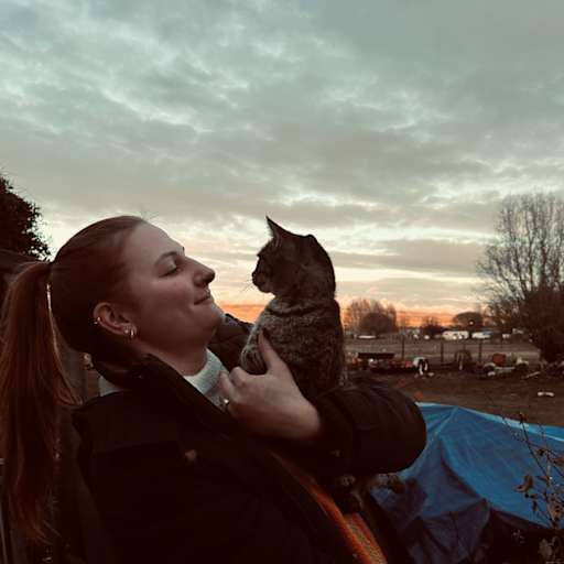 Profile image for pet sitters Miri & Florian
