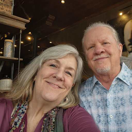 Profile image for pet sitters Cyndi & Tim