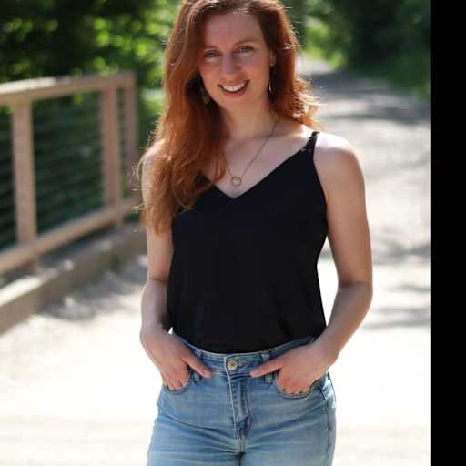 Profile image for pet sitter Casey