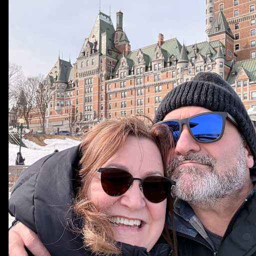Profile image for pet sitters Diane & Michel