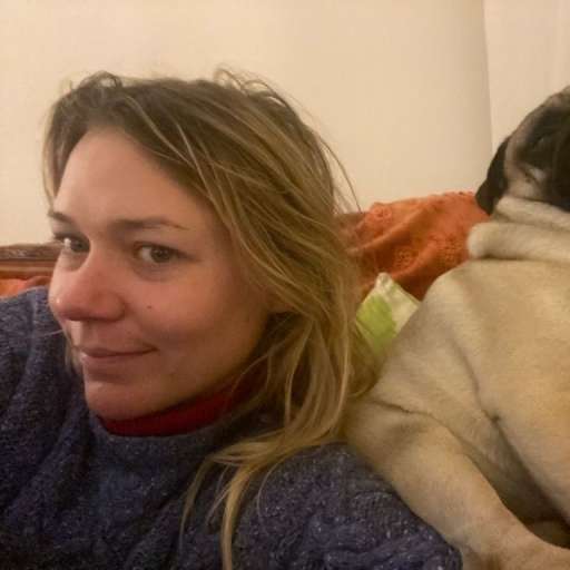 Profile image for pet sitter Isabella