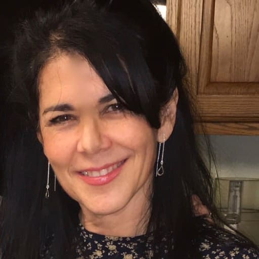 Profile image for pet sitter Lisa