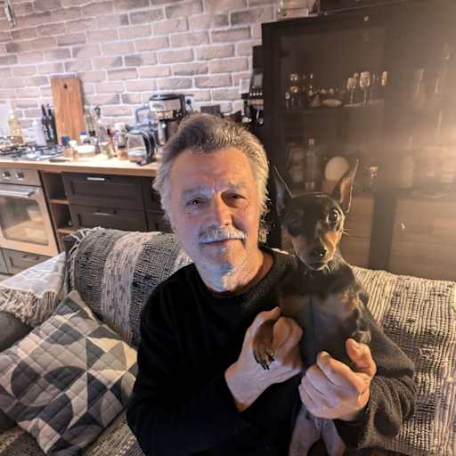 Profile image for pet sitters Yury & Tatiana