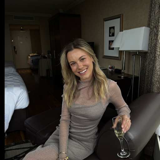 Profile image for pet sitter Charleigh