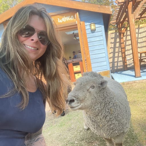 Profile image for pet sitter Alisha
