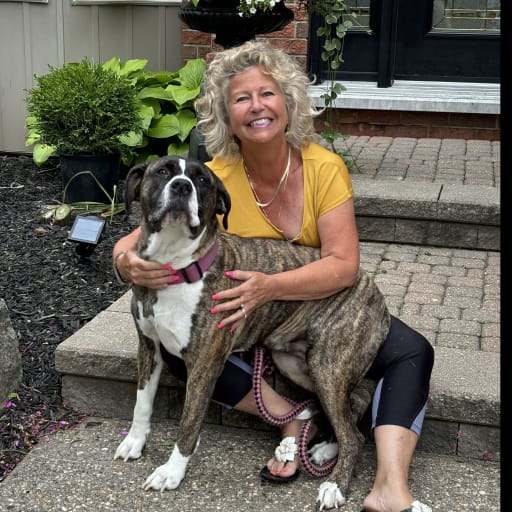 Profile image for pet sitter Dawn