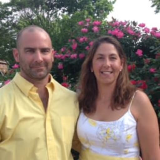 Profile image for pet sitters Jennifer & Scott