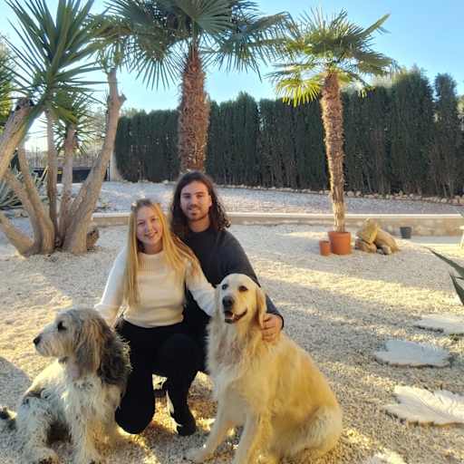 Profile image for pet sitters Vivien & Jackson