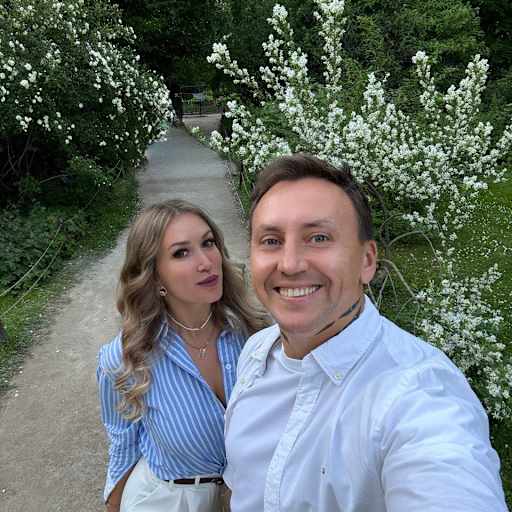 Profile image for pet sitters Oleg & Kristina