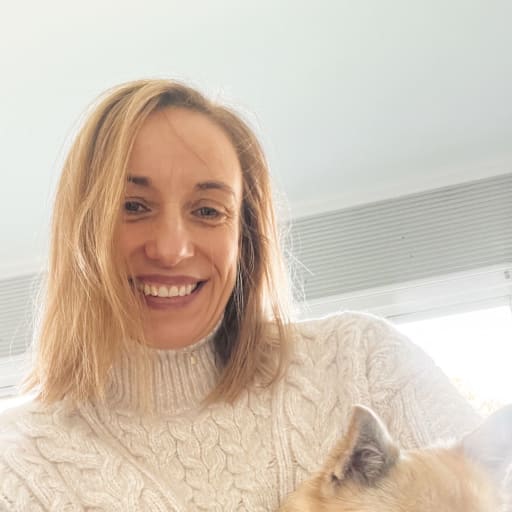 Profile image for pet sitter Lisa