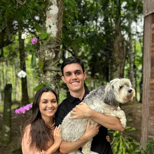Profile image for pet sitters Nicoly & Jônatas