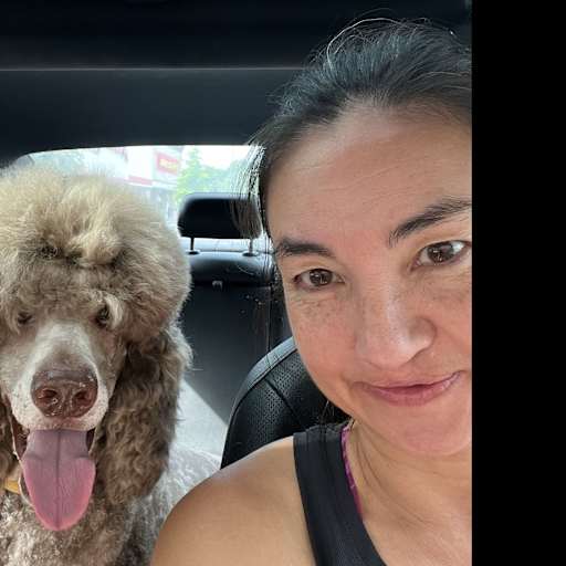 Profile image for pet sitter Carmen