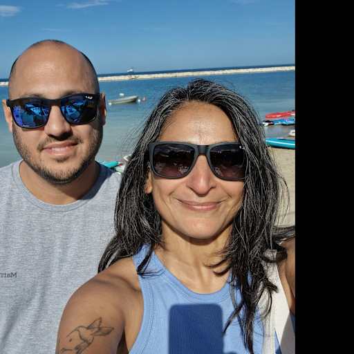 Profile image for pet sitters Heena & Jason