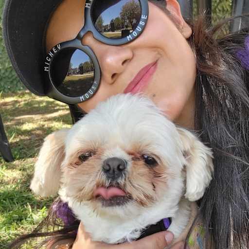 Profile image for pet sitters Ambar & Santiago