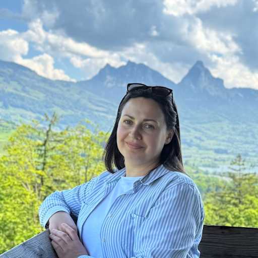Profile image for pet sitters Olena & Oleksandr