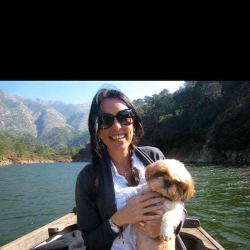 Profile image for pet sitter Juliet