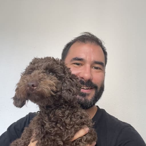 Profile image for pet sitter Cesar