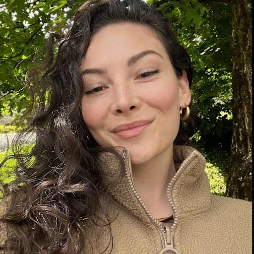 Profile image for pet sitter Ana