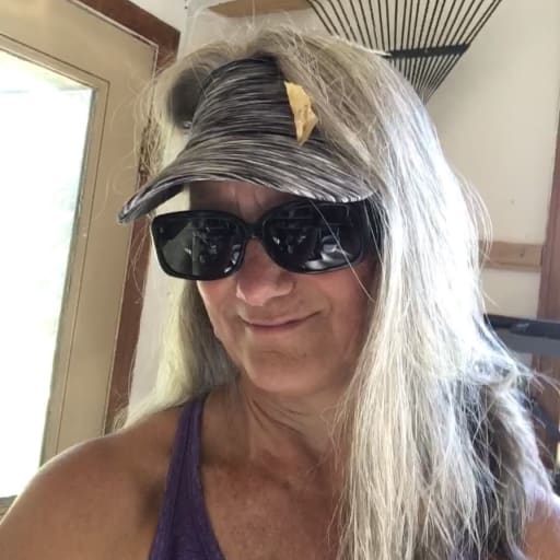 Profile image for pet sitter MaryLiz