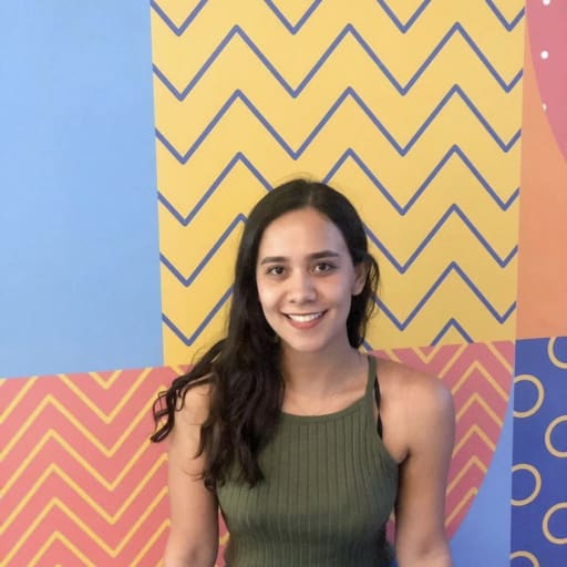 Profile image for pet sitter Fannya Karina