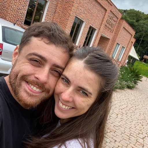Profile image for pet sitters Aline & Marcos 
