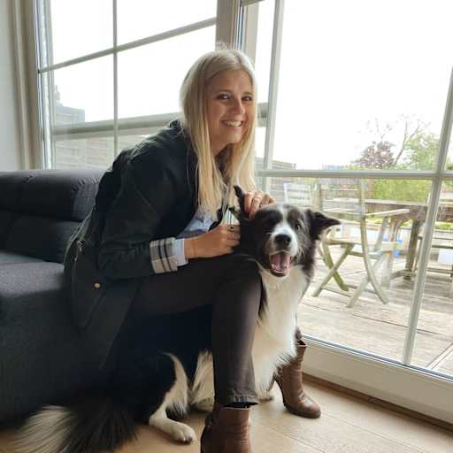 Profile image for pet sitter Olivia