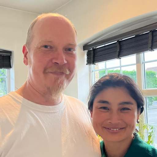 Profile image for pet sitters Damien & Sachiko
