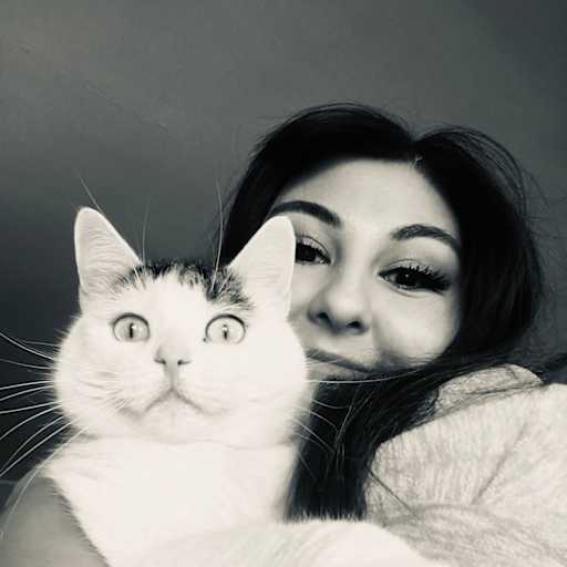 Profile image for pet sitter Cecilia Alexandra