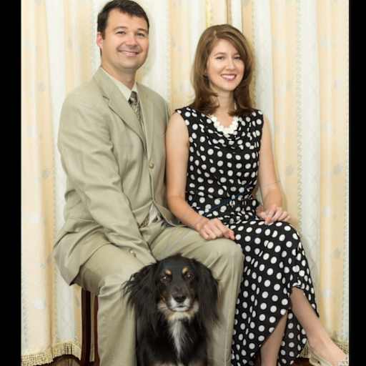 Profile image for pet sitters Chelsy & John