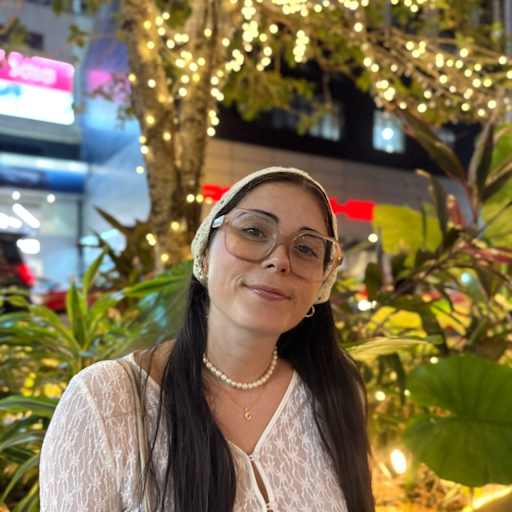 Profile image for pet sitter Camille