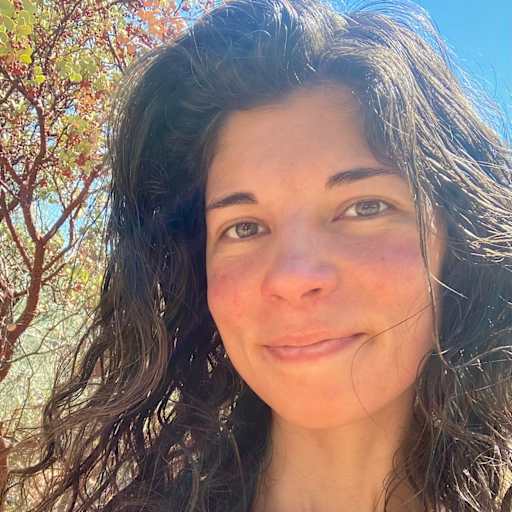Profile image for pet sitter Lily