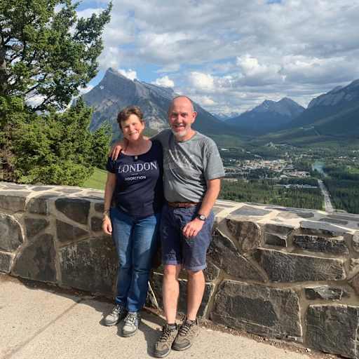 Profile image for pet sitters Anne & William 