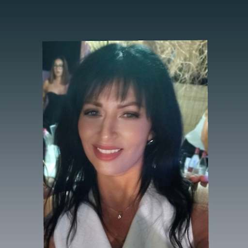 Profile image for pet sitter Gabriela