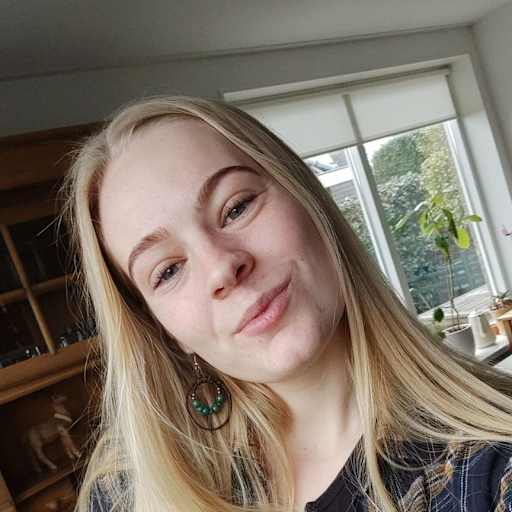 Profile image for pet sitter Kimberly