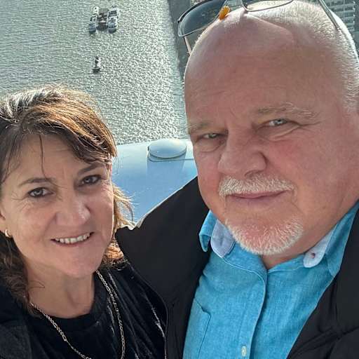 Profile image for pet sitters Myrn & Wayne