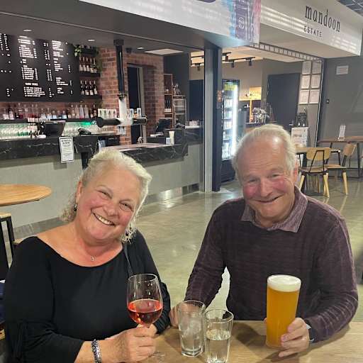 Profile image for pet sitters Chris & Julie