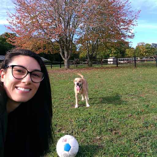 Profile image for pet sitter Mayara