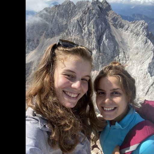 Profile image for pet sitters Ana & Nevena