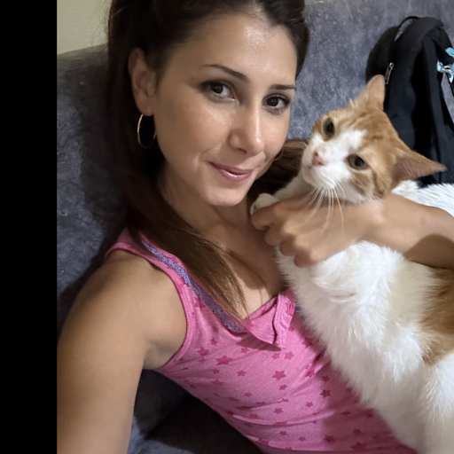 Profile image for pet sitter ZUHAL