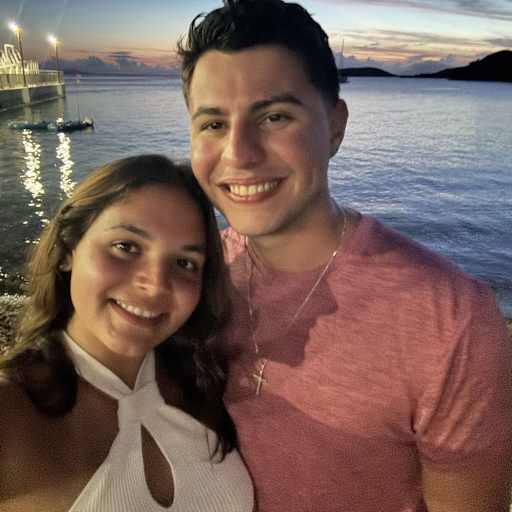 Profile image for pet sitters Isabella & Luis