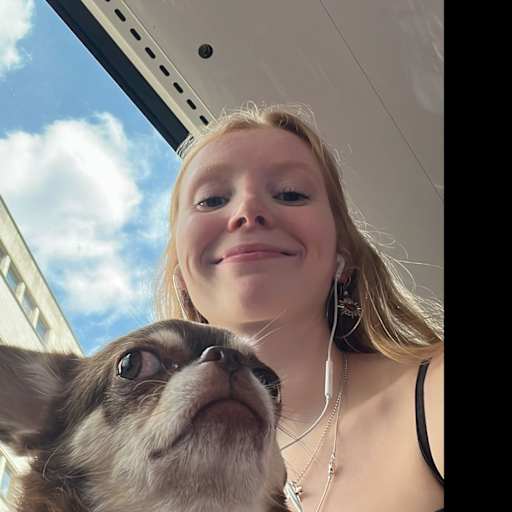 Profile image for pet sitter Mila