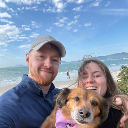 Profile image for pet sitters Karine & Nathan