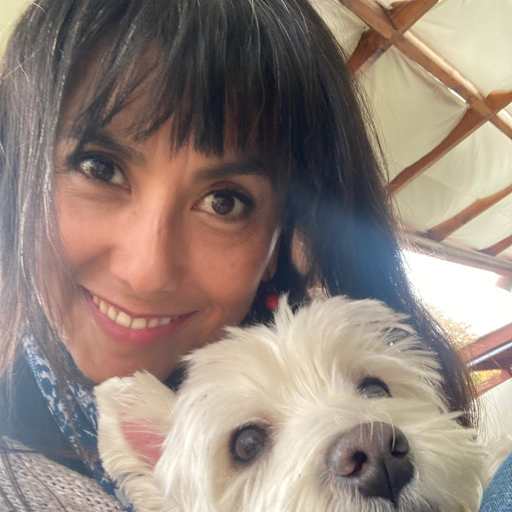 Profile image for pet sitter Yazmin