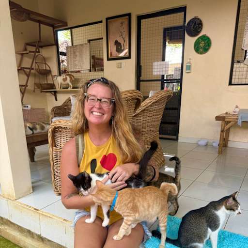Profile image for pet sitter Desiree