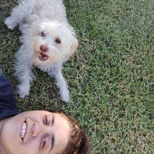 Profile image for pet sitter Luciana