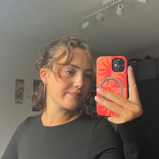 Profile image for pet sitter Cloé