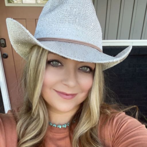 Profile image for pet sitter Callie