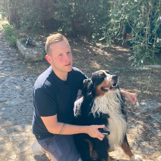 Profile image for pet sitters Patrick & Katie