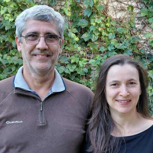 Profile image for pet sitters Mara Patrícia & Marcelo