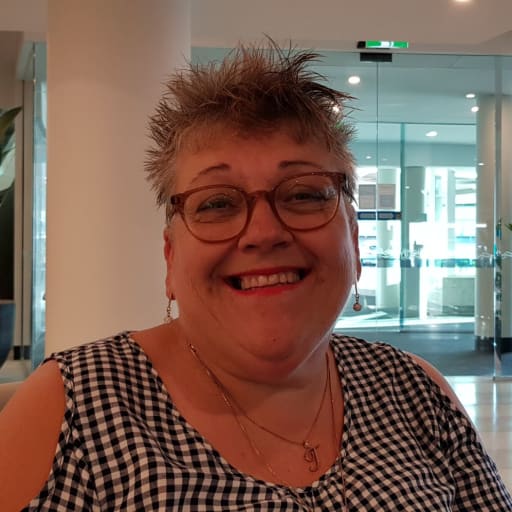 Profile image for pet sitters Jennifer Thomas & Logan